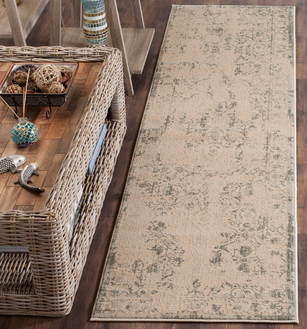 Safavieh Brilliance BRL502 Power Loomed Rug