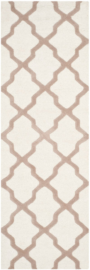 Safavieh Cambridge CAM121 Hand Tufted Rug