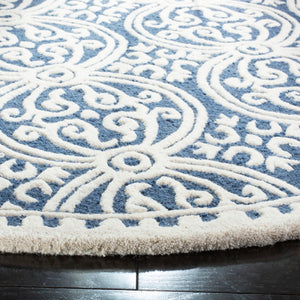 Safavieh Cambridge 123 Hand Tufted Wool Rug CAM123G-4SQ