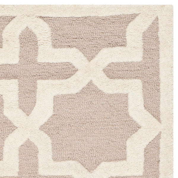 Safavieh Cambridge CAM125 Hand Tufted Rug