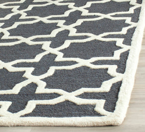 Safavieh Cambridge CAM125 Hand Tufted Rug