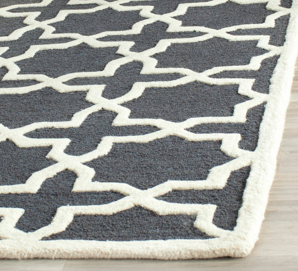 Safavieh Cambridge CAM125 Hand Tufted Rug
