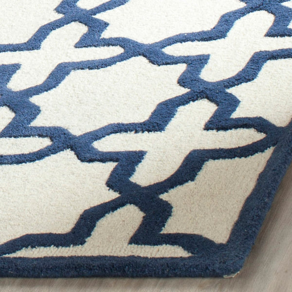 Safavieh Cambridge CAM125 Hand Tufted Rug