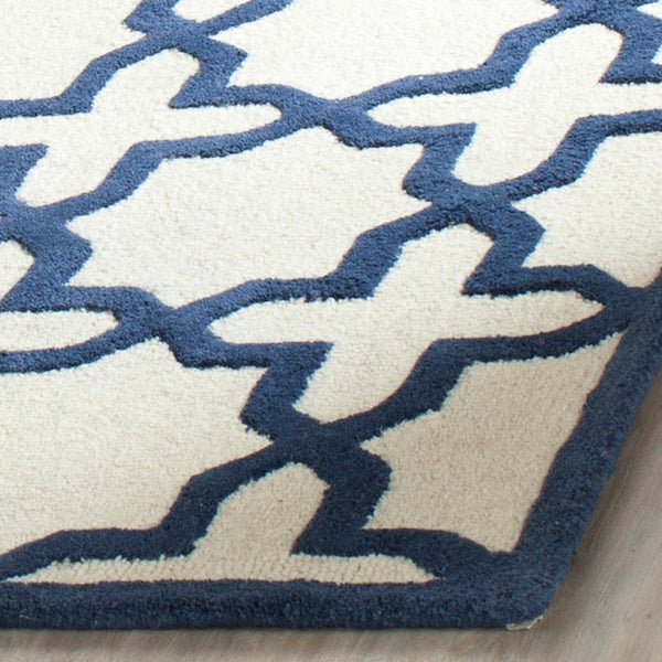 Safavieh Cambridge 125 Hand Tufted Wool Rug CAM125Z-28