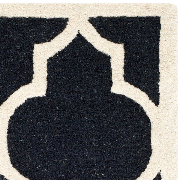 Safavieh Cambridge CAM134 Hand Tufted Rug