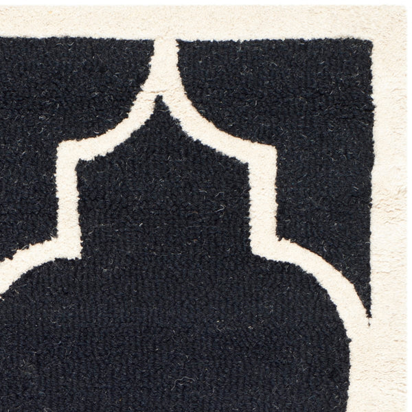 Safavieh Cambridge CAM134 Hand Tufted Rug