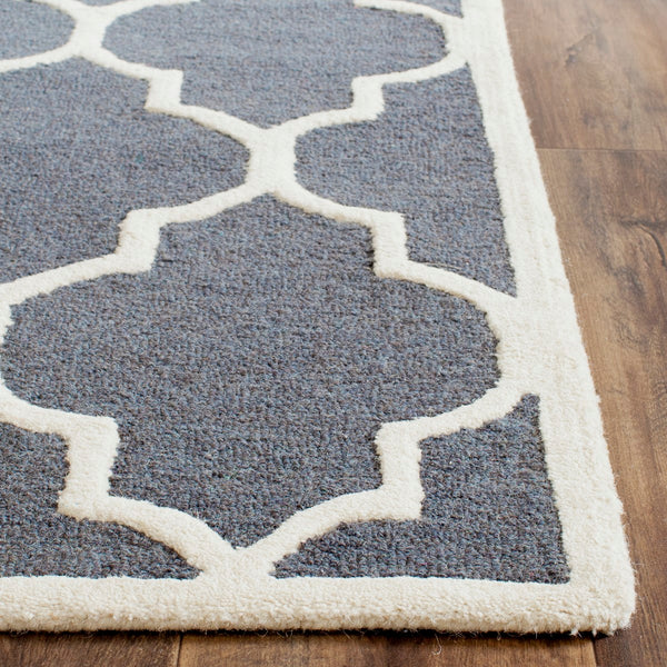 Safavieh Cambridge CAM134 Hand Tufted Rug
