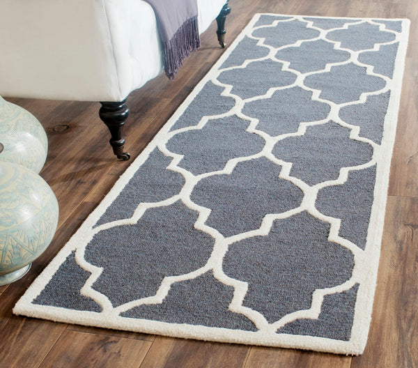 Safavieh Cambridge CAM134 Hand Tufted Rug