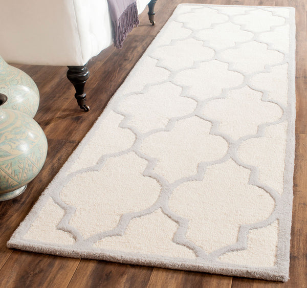 Safavieh Cambridge CAM134 Hand Tufted Rug