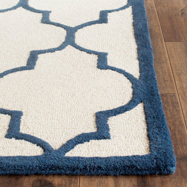Safavieh Cambridge CAM134 Hand Tufted Rug