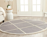 Safavieh Cambridge CAM136 Hand Tufted Rug