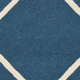 Safavieh Cambridge CAM136 Hand Tufted Rug