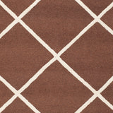 Safavieh Cambridge CAM136 Hand Tufted Rug