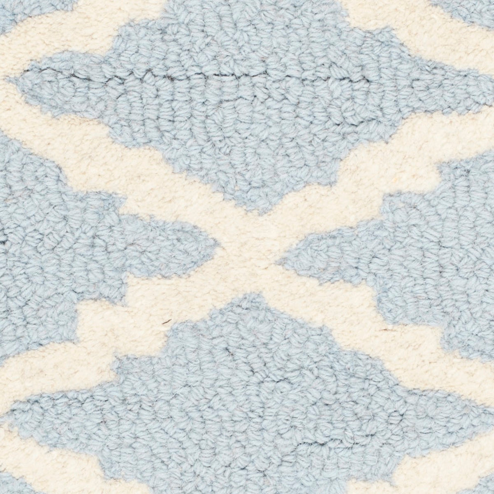 Safavieh Cambridge CAM137 Hand Tufted Rug