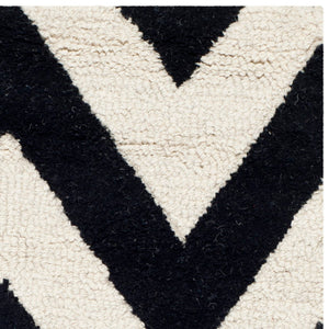 Safavieh Cambridge CAM139 Hand Tufted Rug