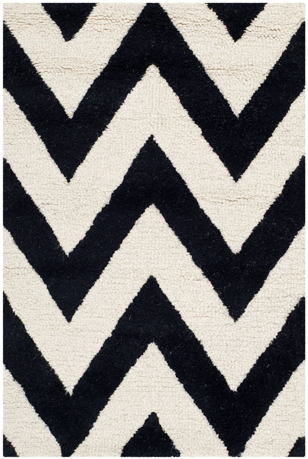Safavieh Cambridge CAM139 Hand Tufted Rug