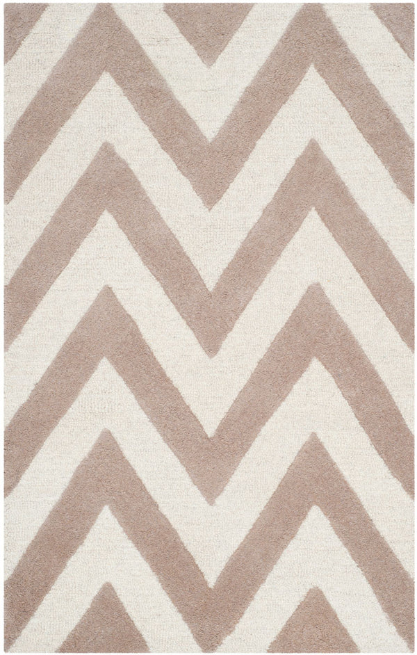 Safavieh Cambridge CAM139 Hand Tufted Rug