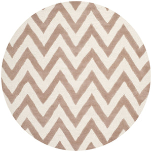 Safavieh Cambridge CAM139 Hand Tufted Rug