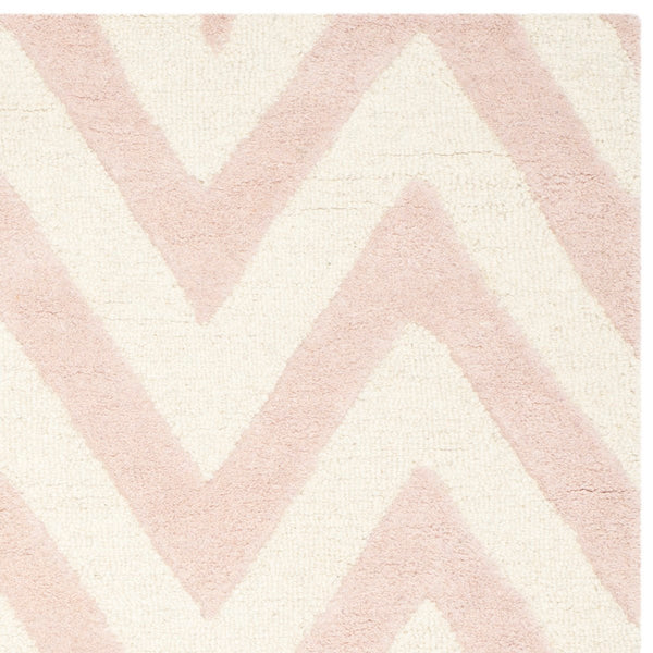 Safavieh Cambridge CAM139 Hand Tufted Rug