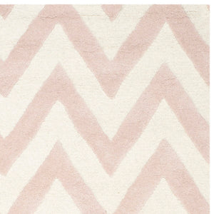 Safavieh Cambridge CAM139 Hand Tufted Rug