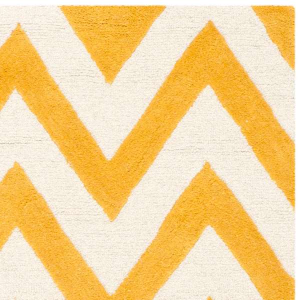 Safavieh Cambridge CAM139 Hand Tufted Rug