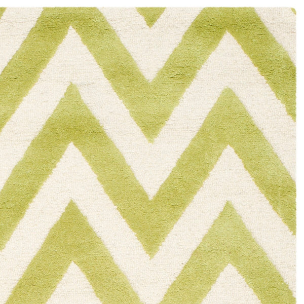 Safavieh Cambridge CAM139 Hand Tufted Rug