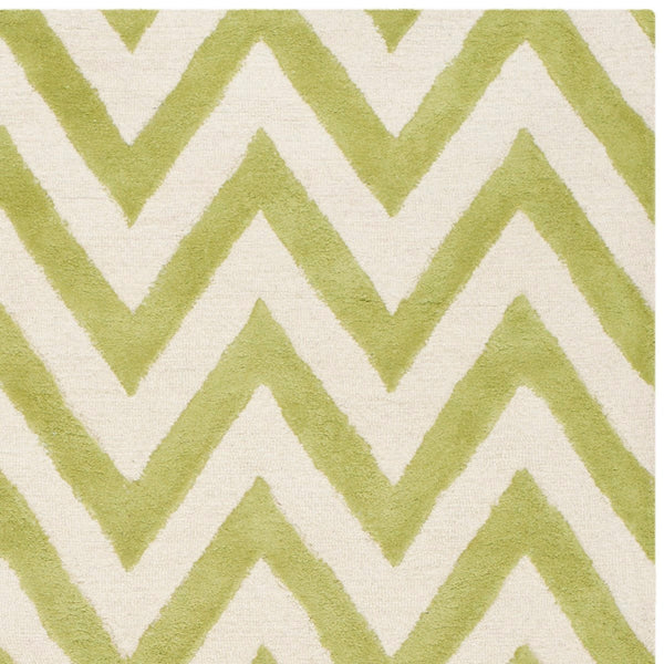 Safavieh Cambridge CAM139 Hand Tufted Rug