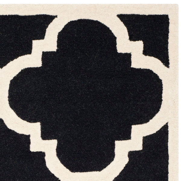 Safavieh Cambridge CAM140 Hand Tufted Rug