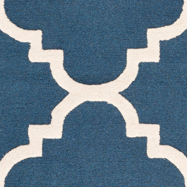 Safavieh Cambridge CAM140 Hand Tufted Rug