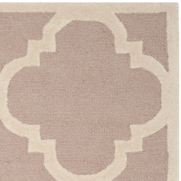 Safavieh Cambridge CAM140 Hand Tufted Rug