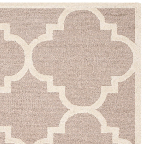 Safavieh Cambridge CAM140 Hand Tufted Rug