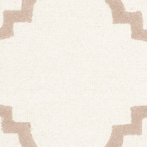 Safavieh Cambridge CAM140 Hand Tufted Rug