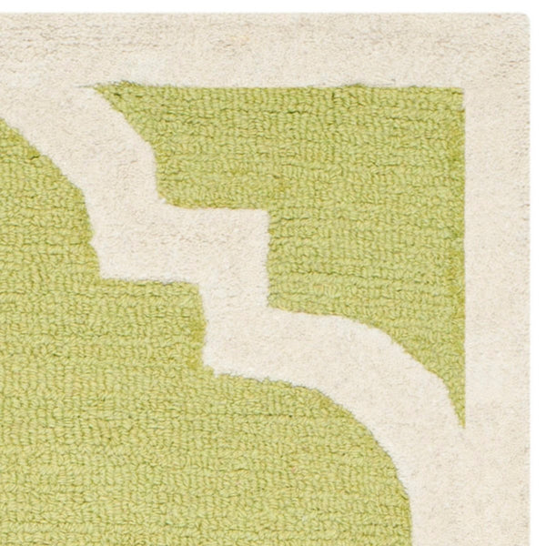 Safavieh Cambridge CAM140 Hand Tufted Rug