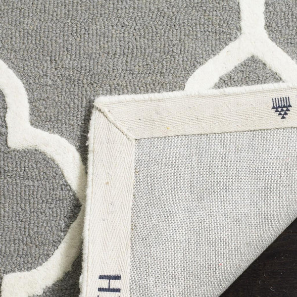 Safavieh Cambridge 312 Hand Tufted Wool Rug CAM312D-3