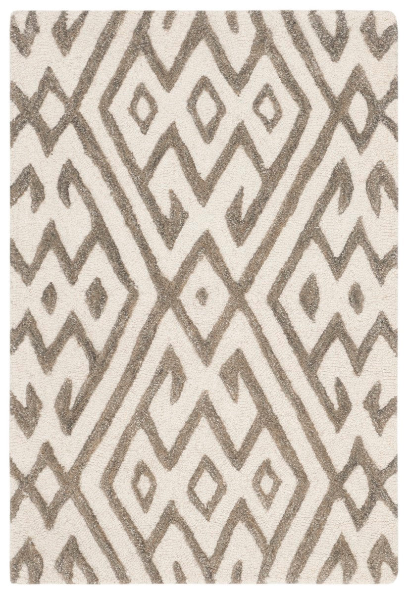 Safavieh Cambridge CAM401 Hand Tufted Rug