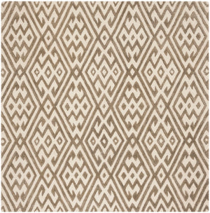 Safavieh Cambridge CAM401 Hand Tufted Rug