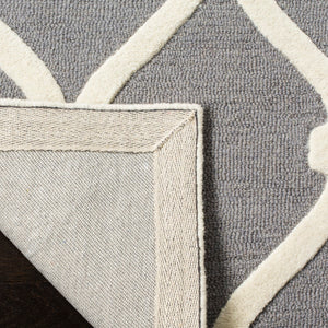 Safavieh Cambridge CAM710 Hand Tufted Rug
