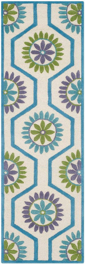 Safavieh Cambridge CAM716 Hand Tufted Rug