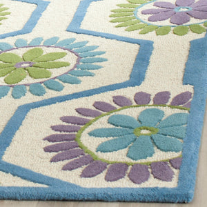 Safavieh Cambridge CAM716 Hand Tufted Rug