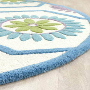 Safavieh Cambridge CAM716 Hand Tufted Rug