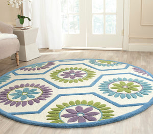 Safavieh Cambridge CAM716 Hand Tufted Rug