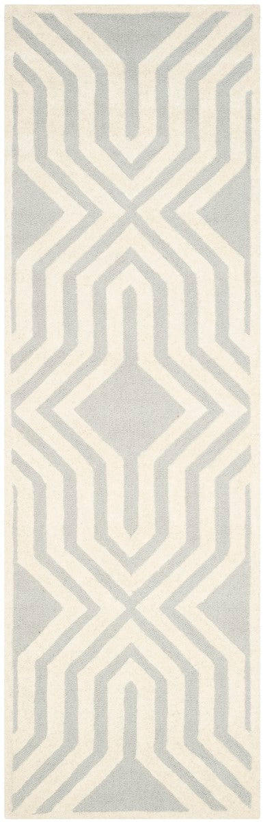 Safavieh Cambridge CAM724 Hand Tufted Rug