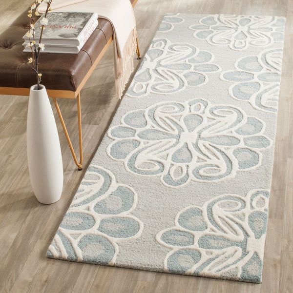 Safavieh Cambridge 725 Hand Tufted Wool Rug CAM725V-28