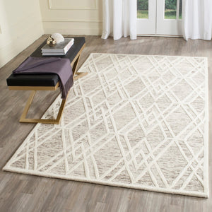 Safavieh Cambridge CAM729 Hand Tufted Rug