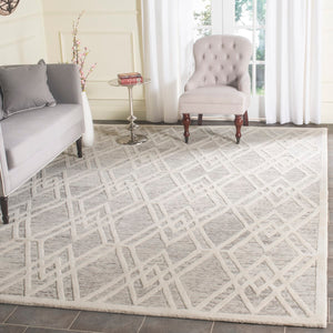 Safavieh Cambridge CAM729 Hand Tufted Rug