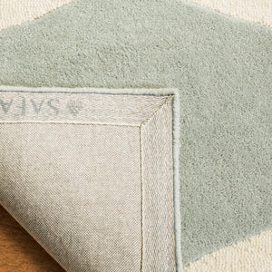 Safavieh Cambridge CAM730 Hand Tufted Rug
