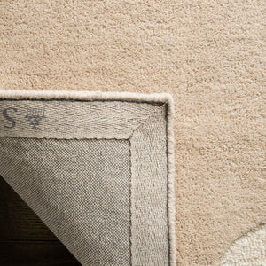 Safavieh Cambridge CAM730 Hand Tufted Rug