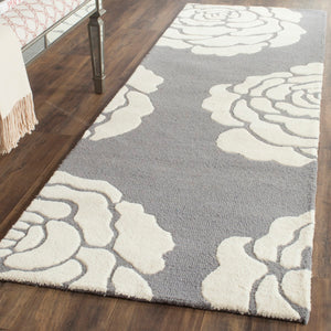 Safavieh Cambridge CAM782 Hand Tufted Rug