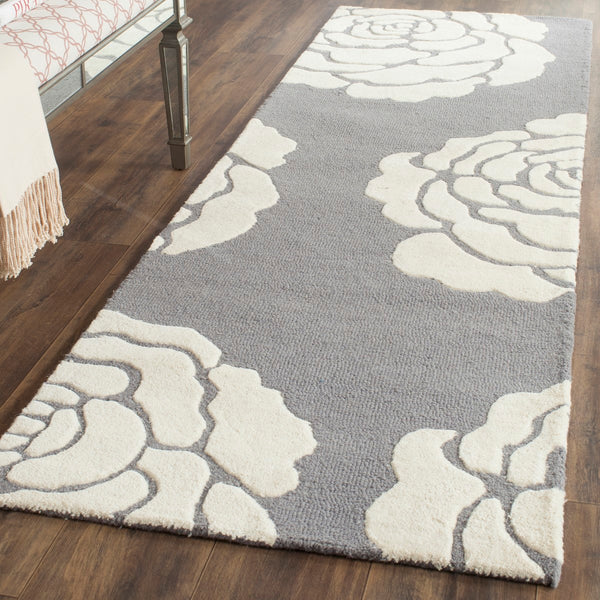 Safavieh Cambridge CAM782 Hand Tufted Rug