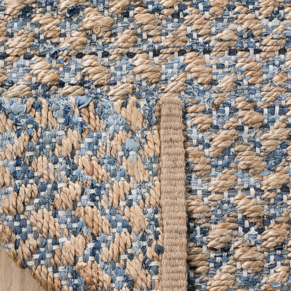 Safavieh Cape Cod 305 HAND WOVEN 60 % Jute 30 % Recycled Fabric( Chindi) 10 % Cotton Rug CAP305M-4